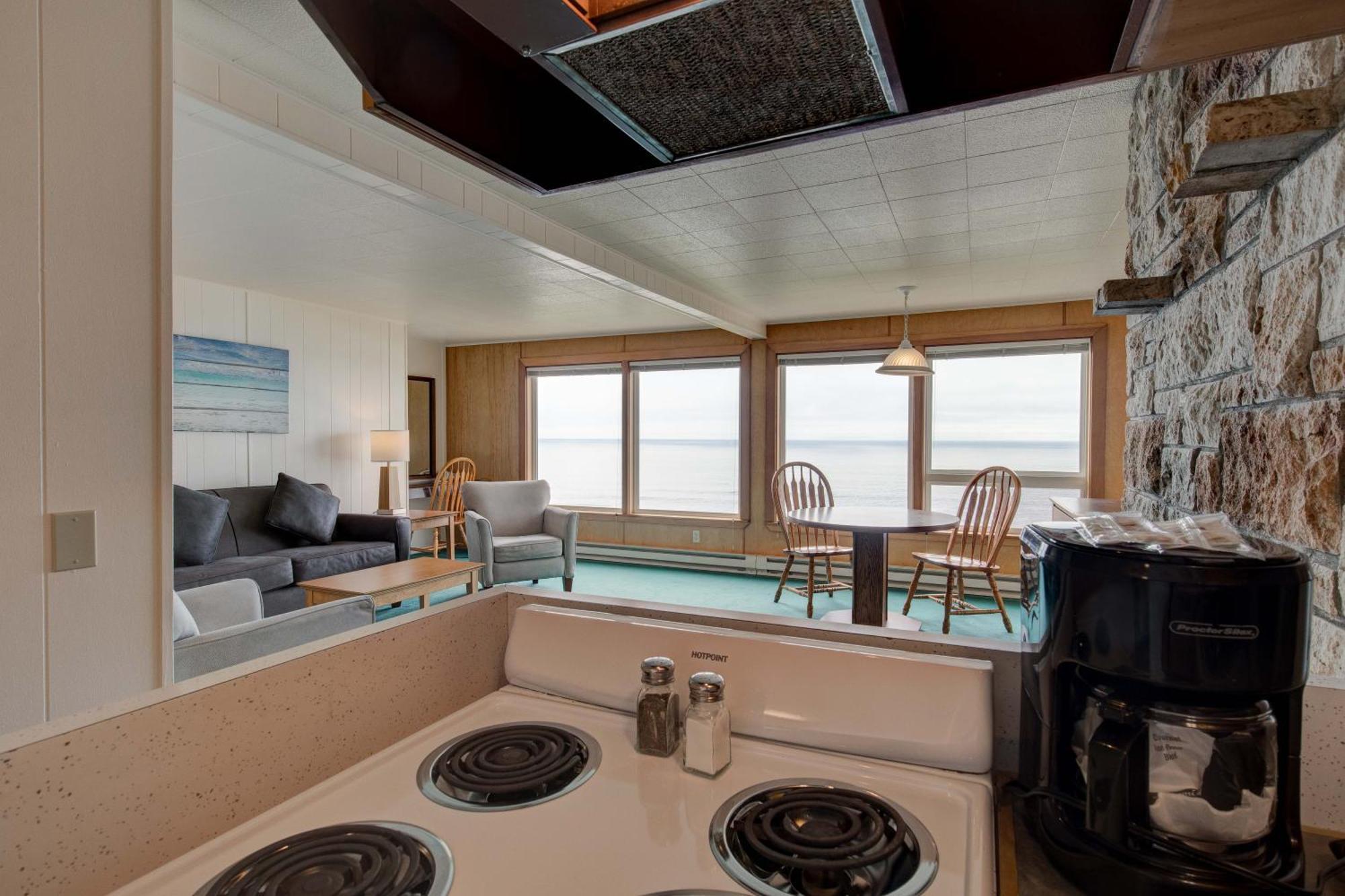Hotel Ester Lee Oceanview
